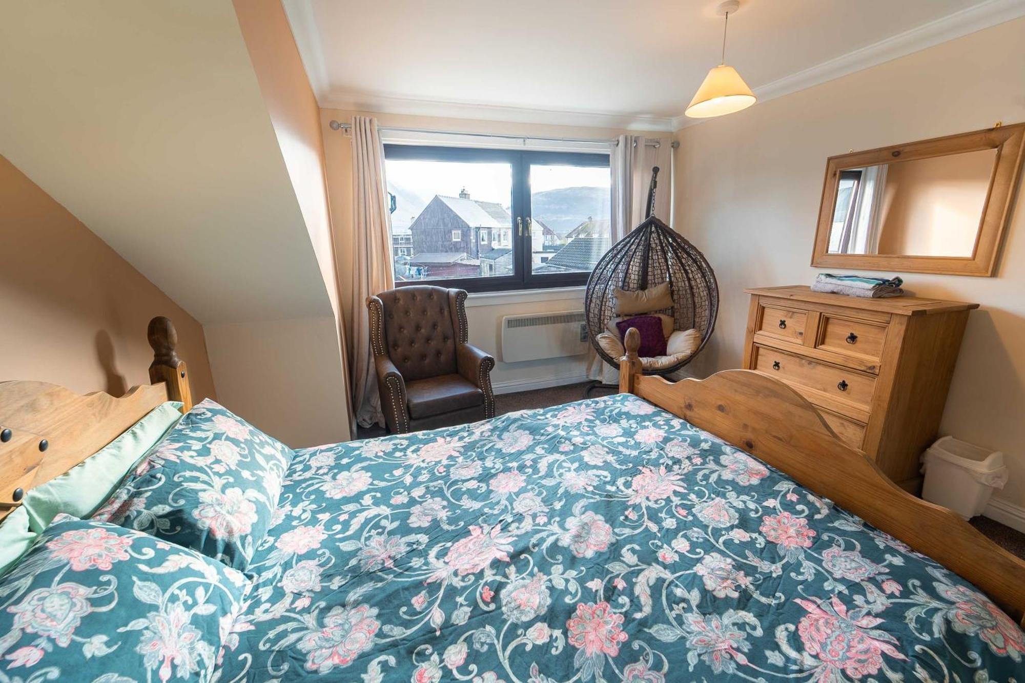 Ben View Apartment Caol Exterior foto
